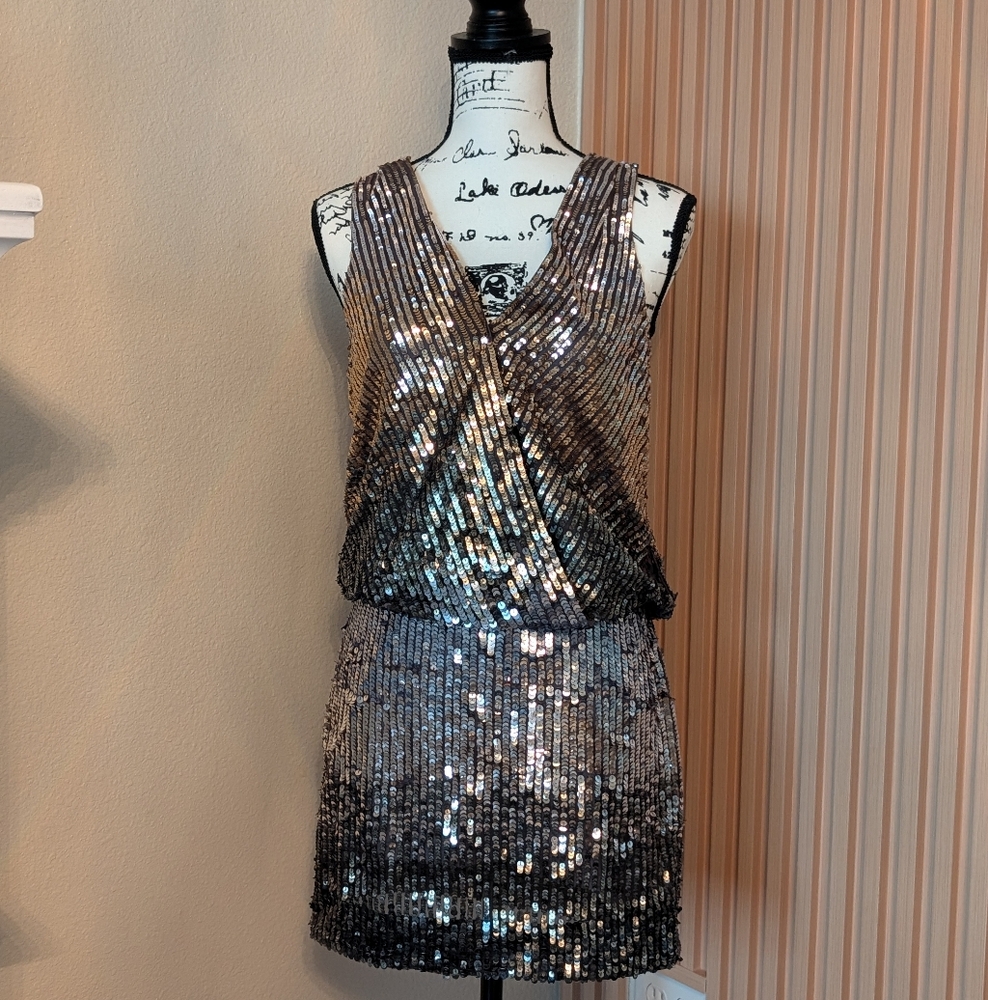 Nicole Miller Cocktail Dress - Picture 4 of 6